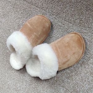 Old Friend women's slippers